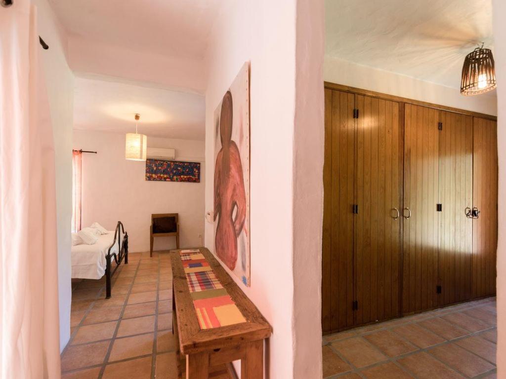 Lotus Verde - Spacious 6 Bedroom In Aroeira - Pool Table And Private Pool *