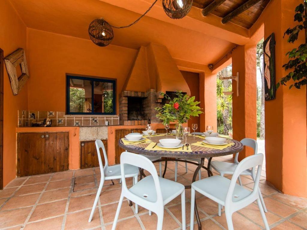Lotus Verde - Spacious 6 Bedroom In Aroeira - Pool Table And Private Pool Pousada