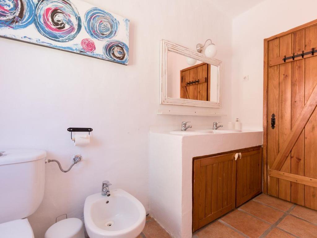 Villa Lotus Verde - Spacious 6 Bedroom In Aroeira - Pool Table And Private Pool
