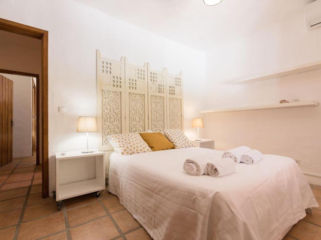 Lotus Verde - Spacious 6 Bedroom In Aroeira - Pool Table And Private Pool