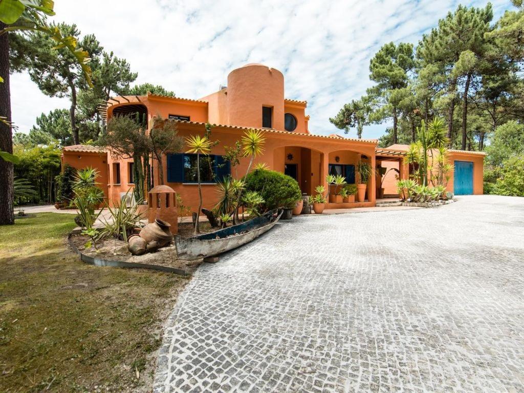 Villa Lotus Verde - Spacious 6 Bedroom In Aroeira - Pool Table And Private Pool Lisbon