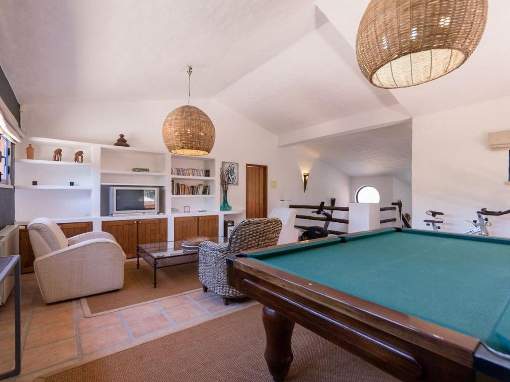 Lotus Verde - Spacious 6 Bedroom In Aroeira - Pool Table And Private Pool Lisbon
